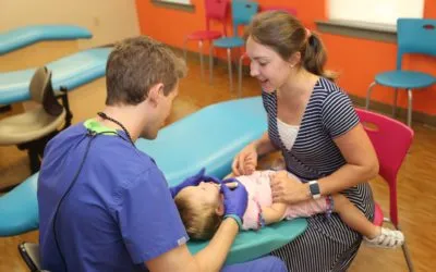 FAQ: How should I brush my child’s teeth?